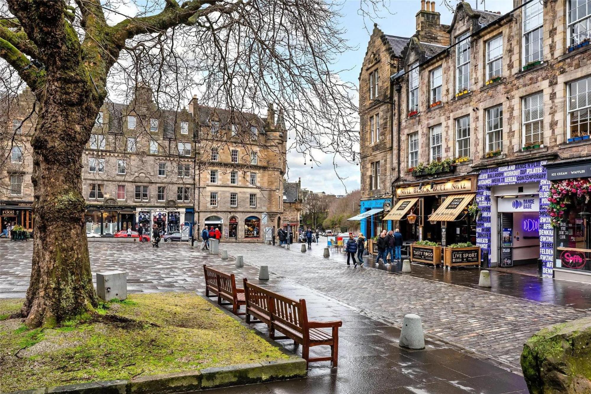 Bright Old Town City Centre Apartment Edinburgh Exterior photo