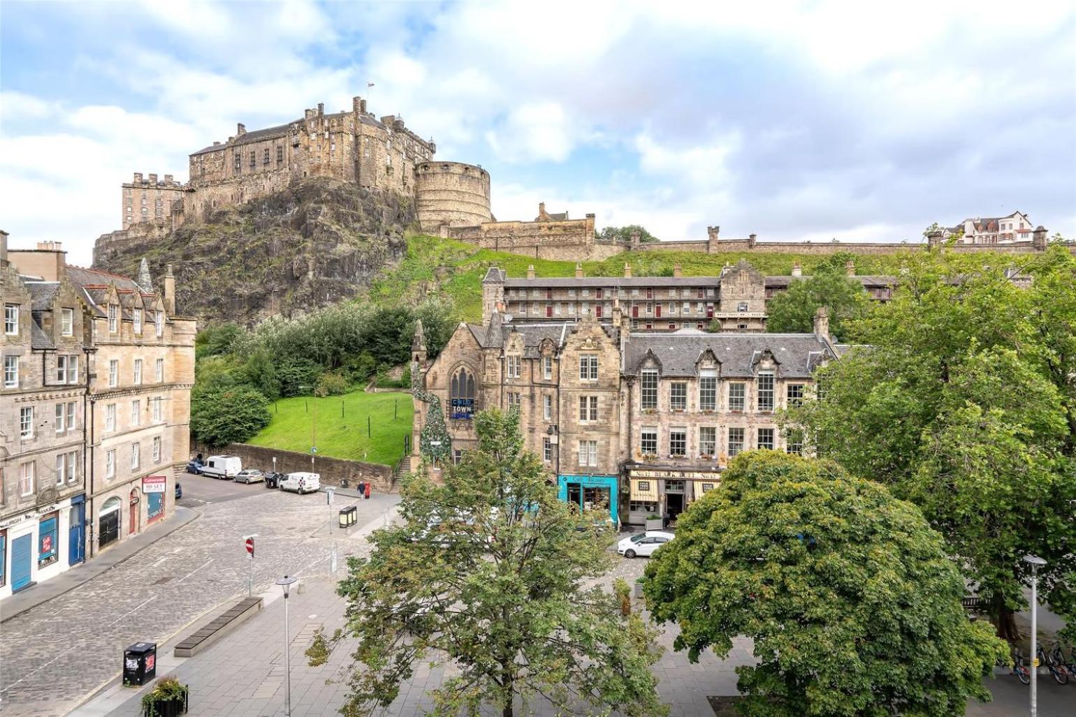 Bright Old Town City Centre Apartment Edinburgh Exterior photo