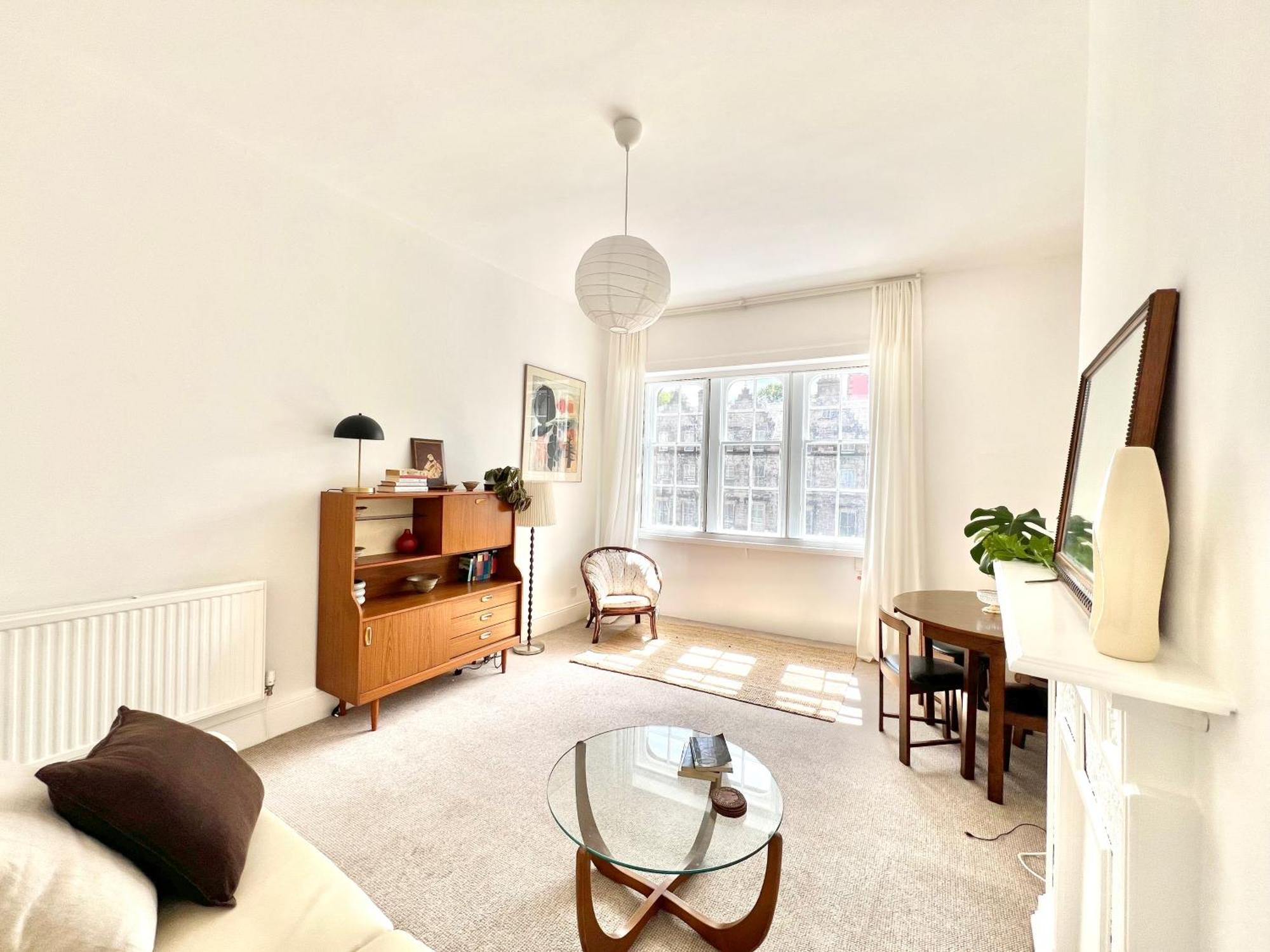 Bright Old Town City Centre Apartment Edinburgh Exterior photo